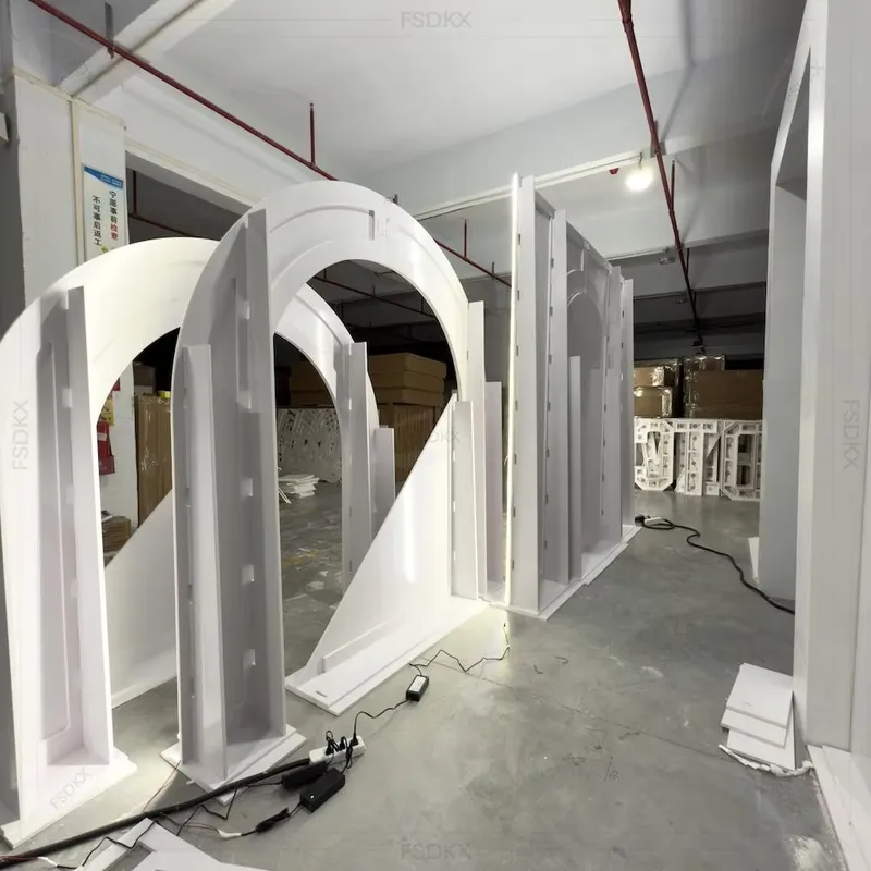 طقم قوس زهور من البلاستيك الأب - مراجعة Lighting Decor Rentals وسعره