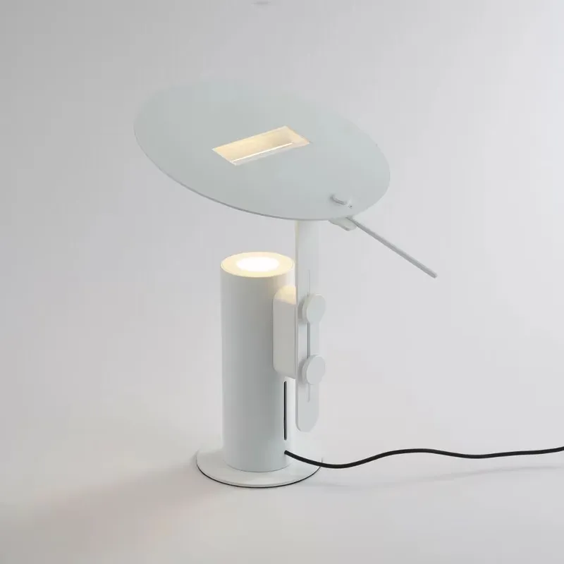 مصباح طاولة LED حديث وإبداعي ب - مراجعة Decor Lighting Table Lamps وسعره